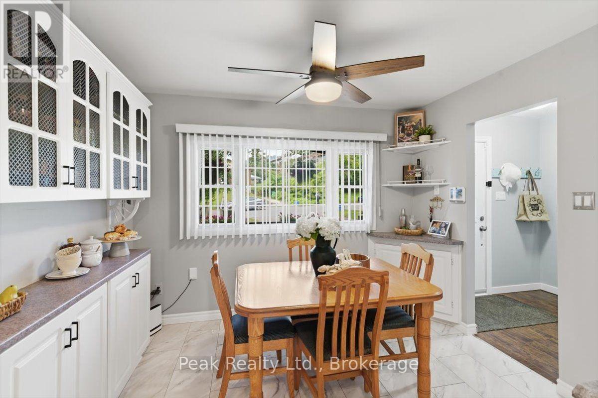 1673 Applewood Crescent, Peterborough (Monaghan Ward 2), Ontario  K9K 1N3 - Photo 4 - X13626424