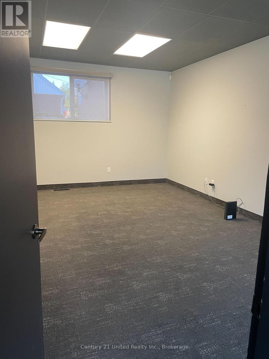 114 Simcoe Street, Peterborough (Town Ward 3), Ontario  K9H 2H4 - Photo 6 - X13626474