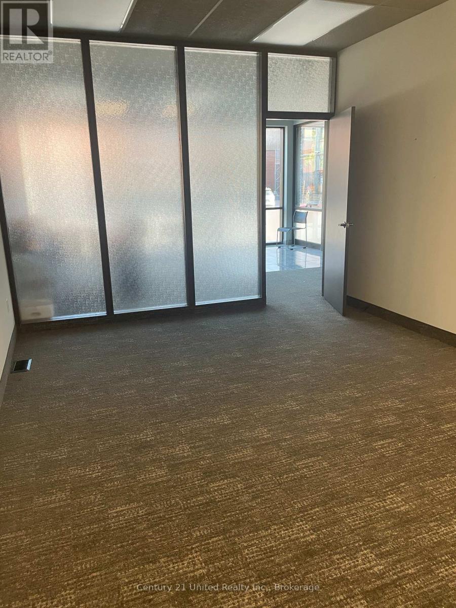 114 Simcoe Street, Peterborough (Town Ward 3), Ontario  K9H 2H4 - Photo 7 - X13626474
