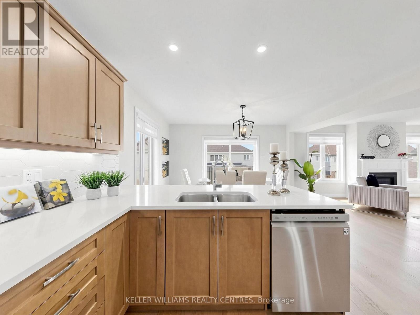 36 York Drive, Peterborough (Monaghan Ward 2), Ontario  K9J 6X4 - Photo 10 - X13628678
