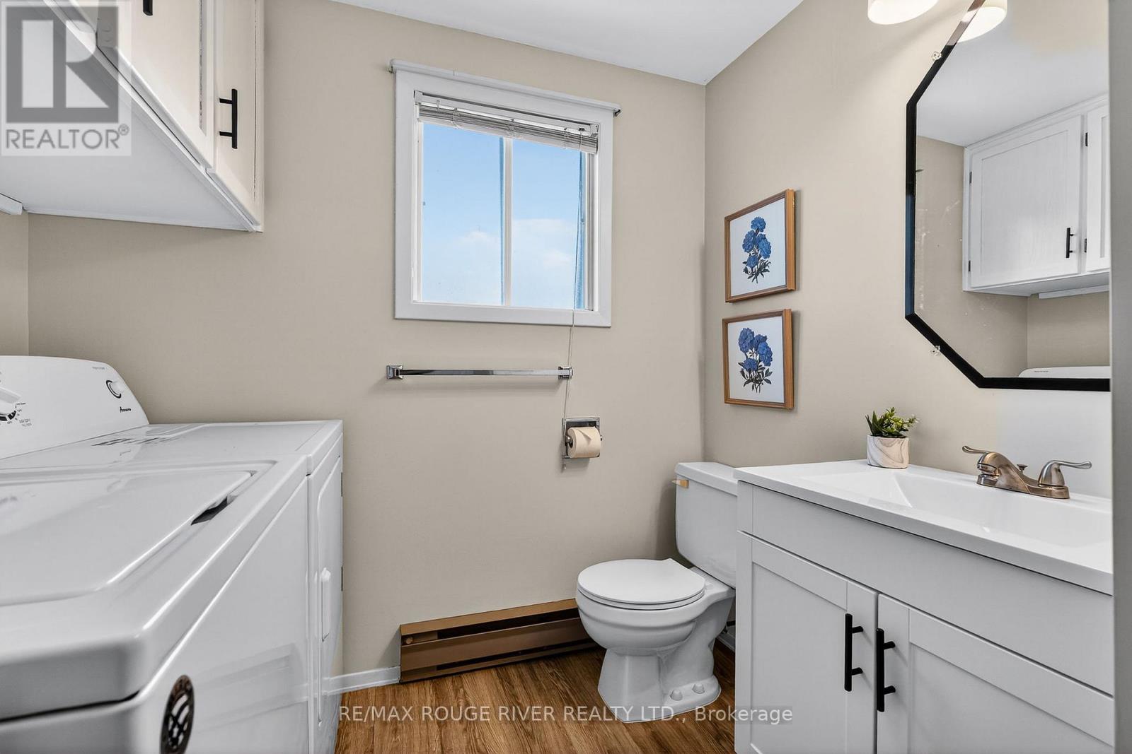 22 Eastbank Road, Clarington (Newcastle), Ontario  L1B 1A4 - Photo 35 - E13629106