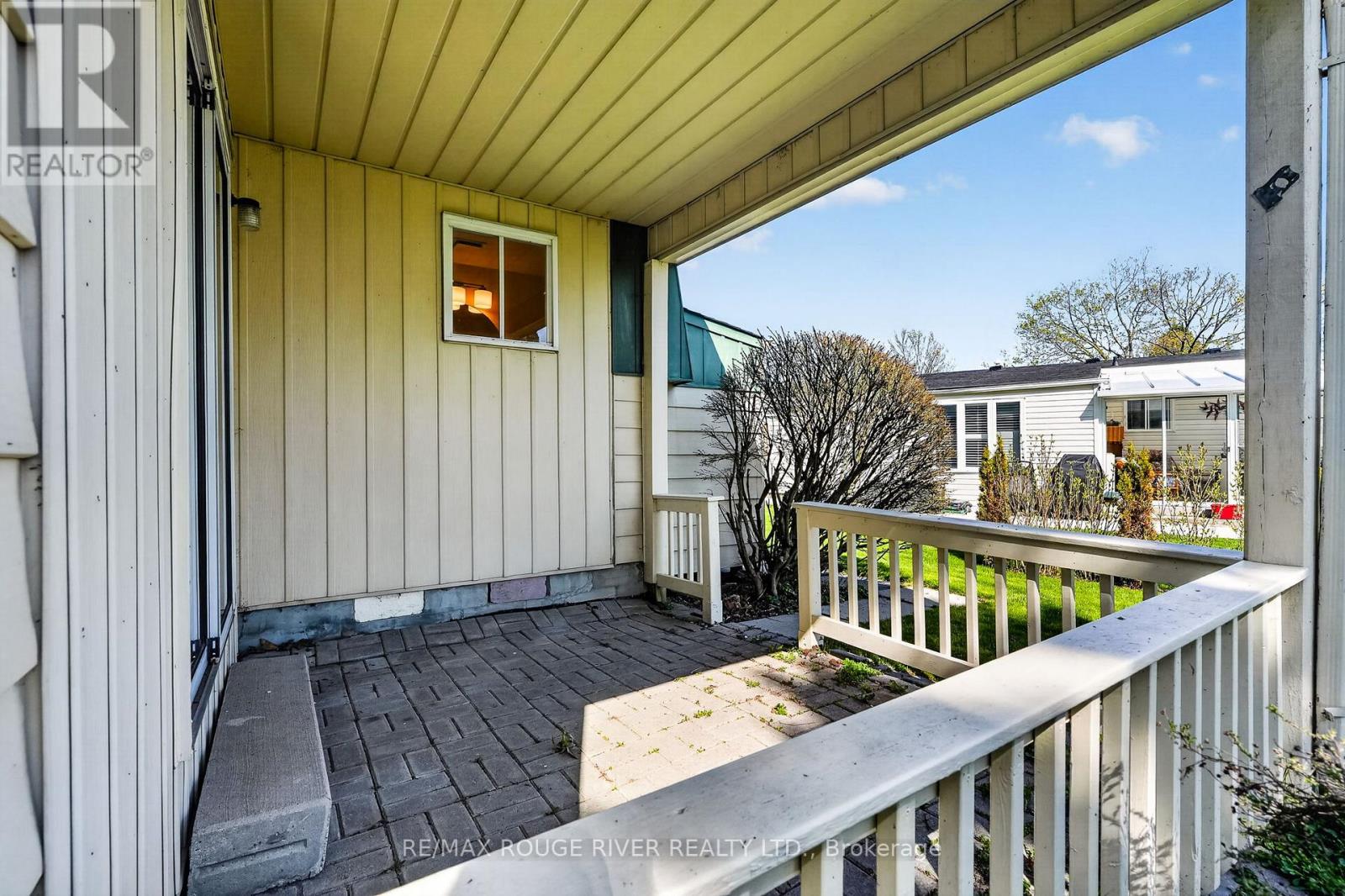 22 Eastbank Road, Clarington (Newcastle), Ontario  L1B 1A4 - Photo 40 - E13629106