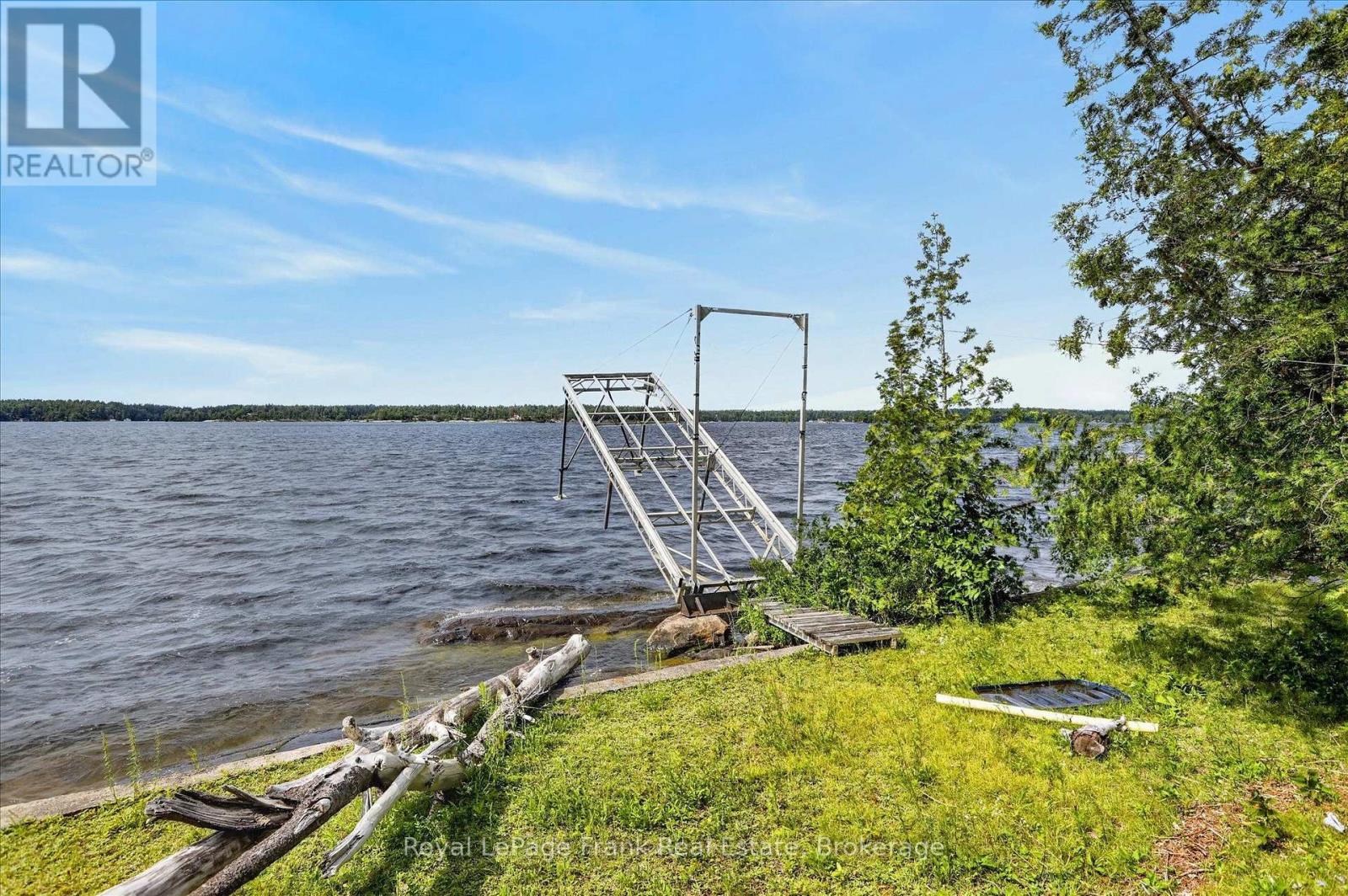 1550 Island 85 Stoney Lake, Douro-Dummer, Ontario  K0L 2H0 - Photo 2 - X13629362