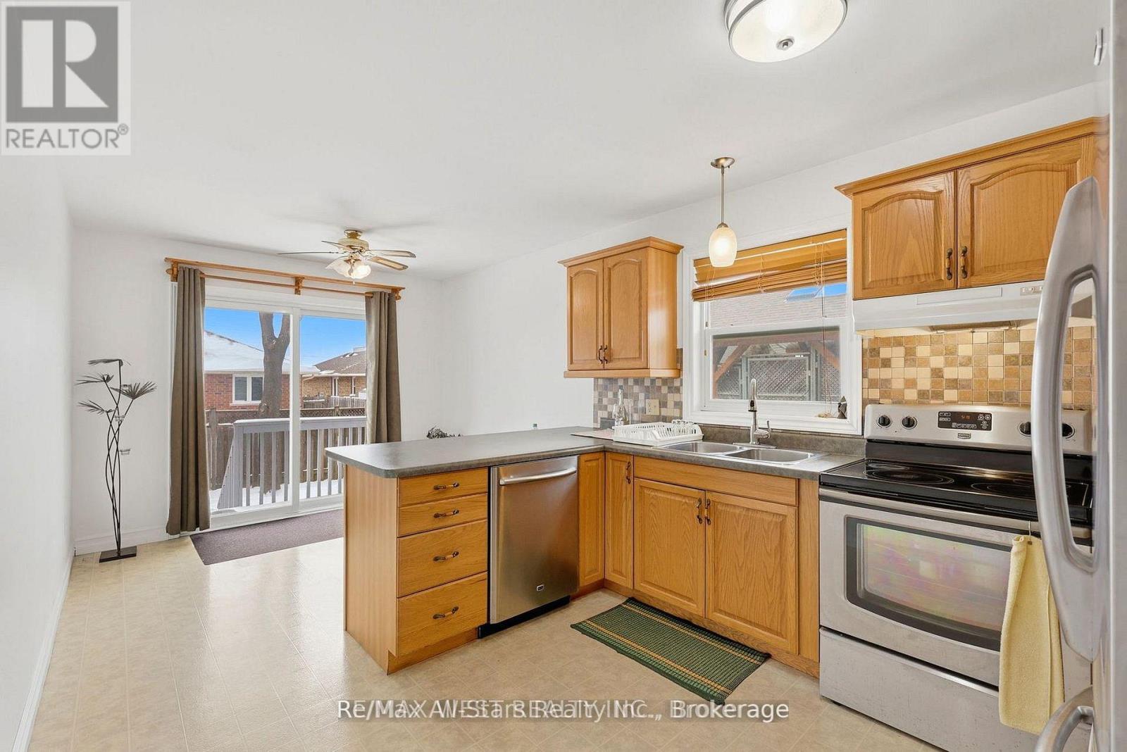 20 Eakins Crescent, Kawartha Lakes (Lindsay), Ontario  K9V 6J9 - Photo 11 - X13630180