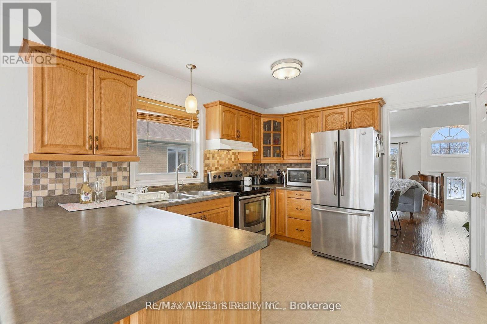 20 Eakins Crescent, Kawartha Lakes (Lindsay), Ontario  K9V 6J9 - Photo 16 - X13630180