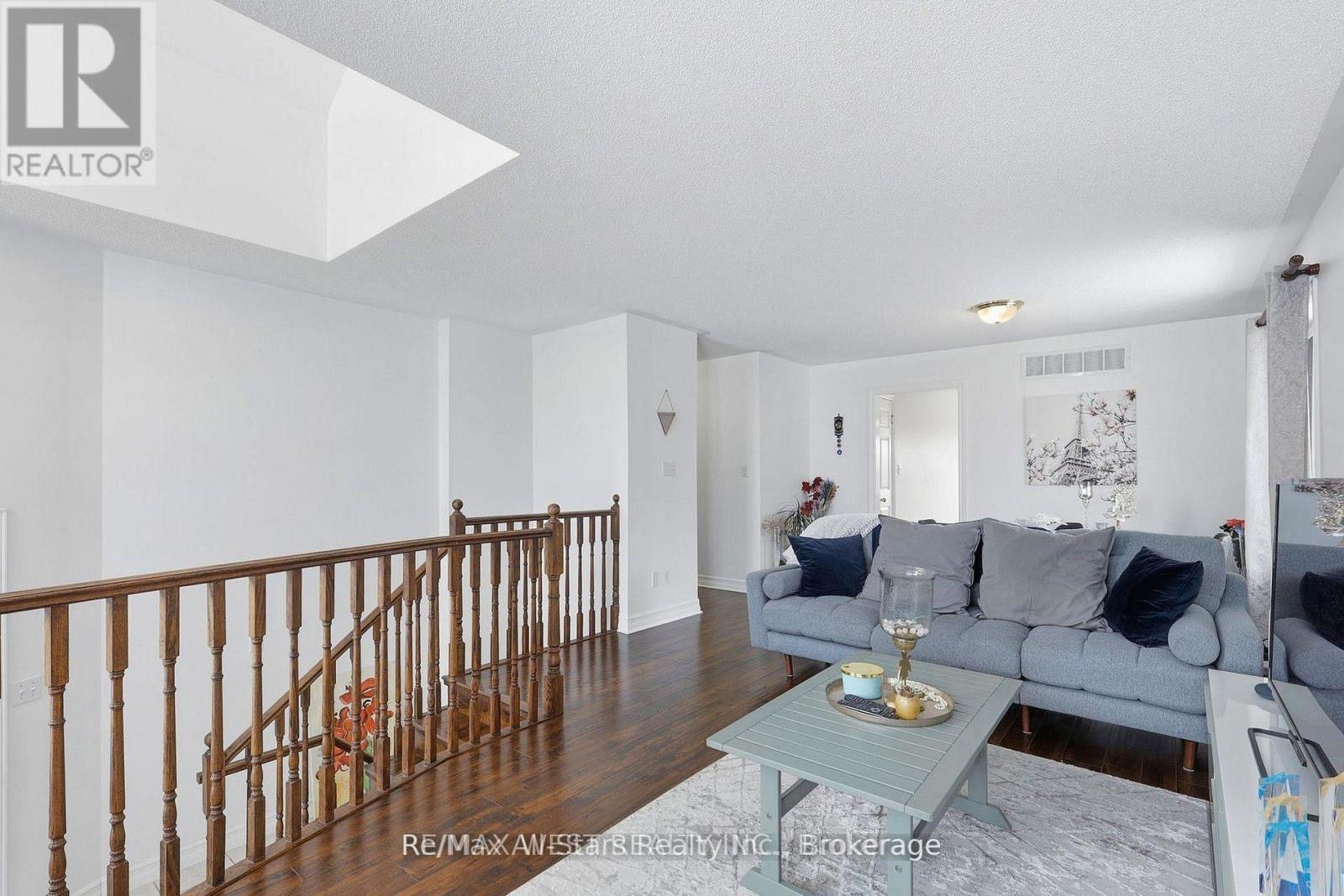 20 Eakins Crescent, Kawartha Lakes (Lindsay), Ontario  K9V 6J9 - Photo 7 - X13630180