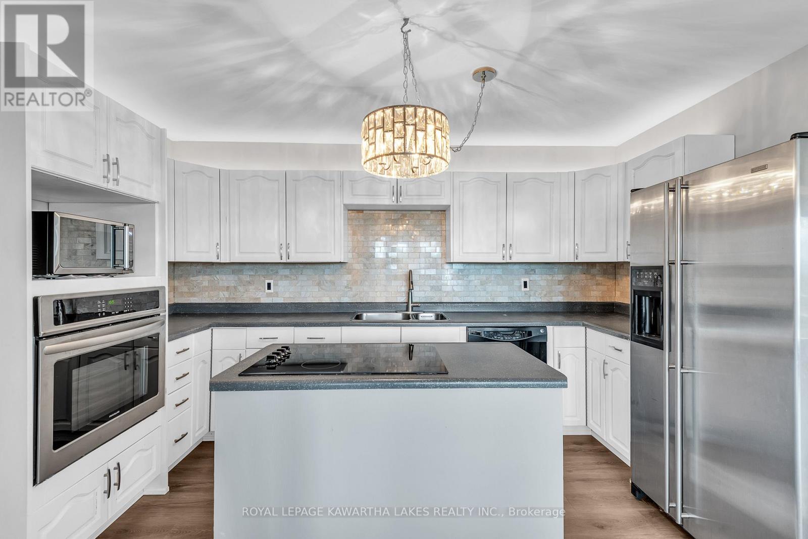 9 Buckhorn Road, Kawartha Lakes (Fenelon), Ontario  K9V 4R6 - Photo 8 - X13632686