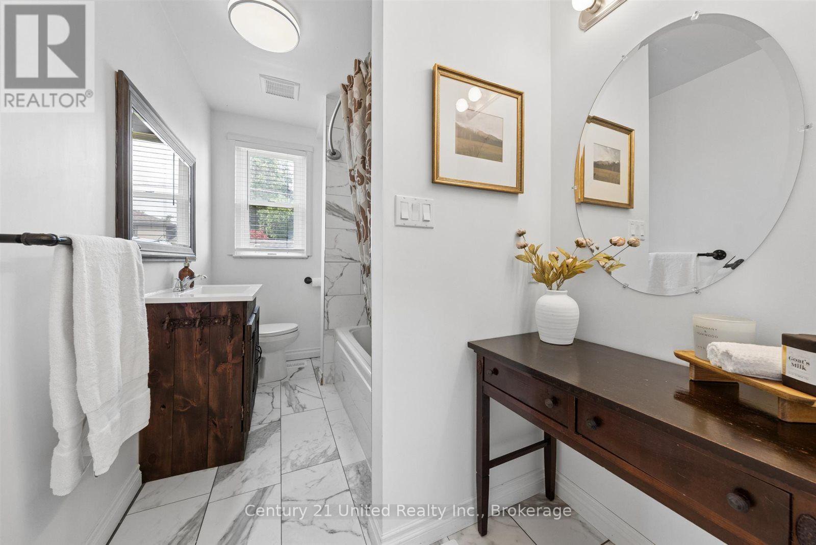 72 Kent Street, Peterborough (Town Ward 3), Ontario  K9J 5B3 - Photo 17 - X13633246