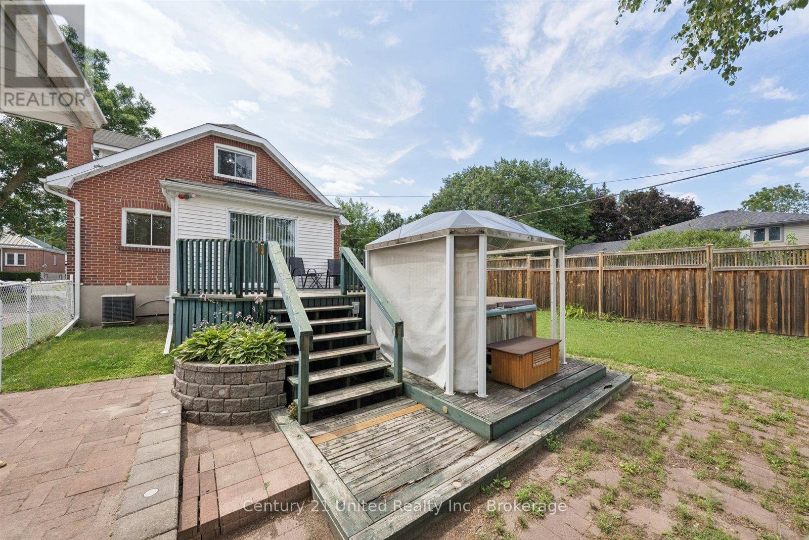 72 Kent Street, Peterborough (Town Ward 3), Ontario  K9J 5B3 - Photo 34 - X13633246