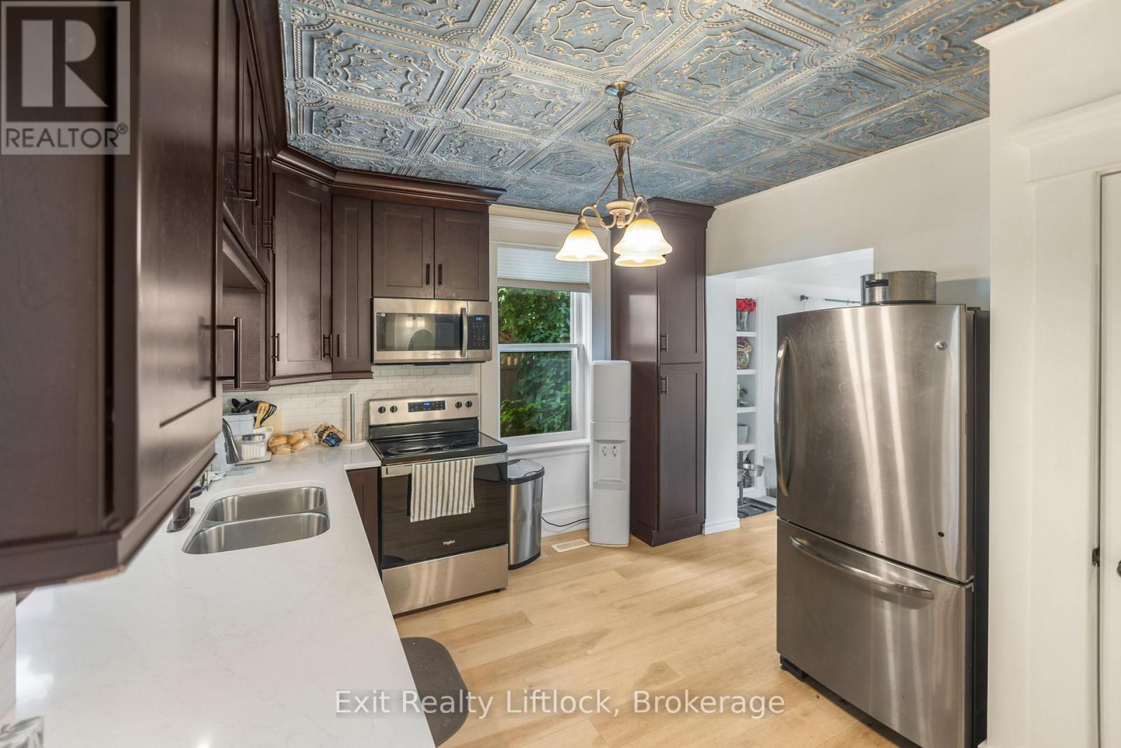 592 Sherbrooke Street, Peterborough (Town Ward 3), Ontario  K9J 2P5 - Photo 6 - X13633282