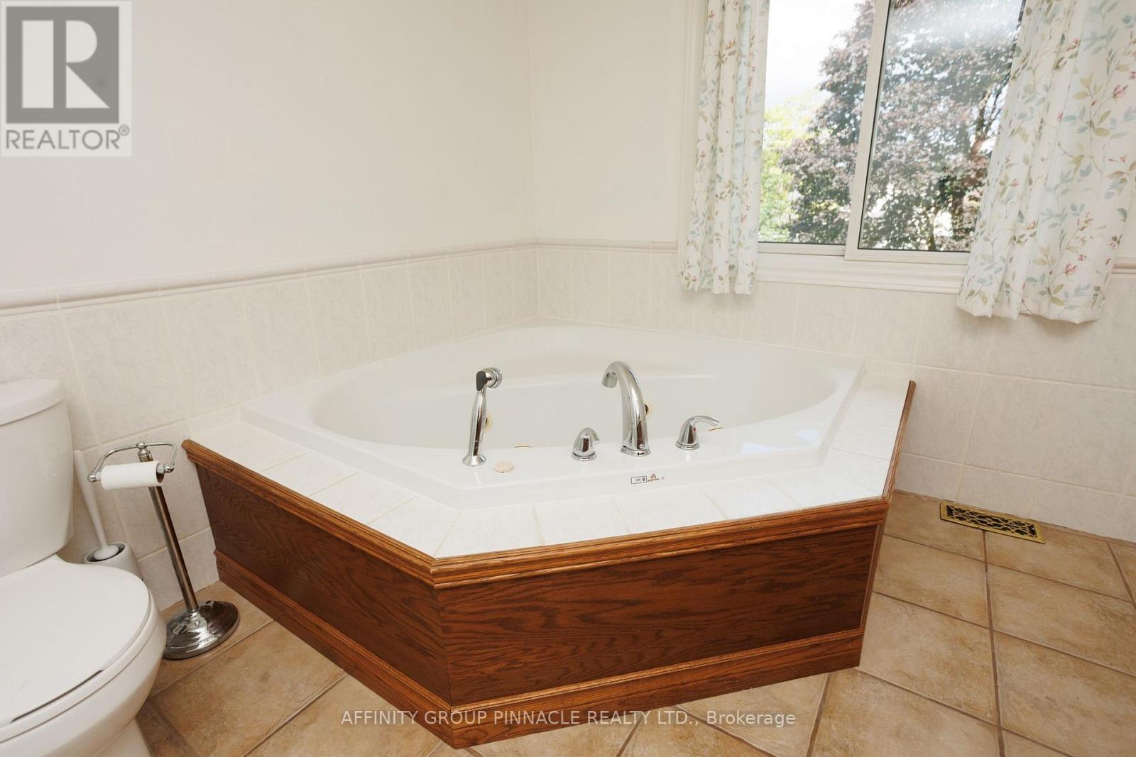 77 Sanderling Crescent, Kawartha Lakes (Lindsay), Ontario  K9V 4N4 - Photo 31 - X13633772