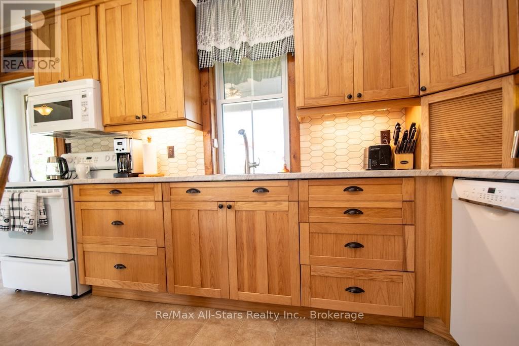402 Mount Horeb Road, Kawartha Lakes (Manvers), Ontario  K0L 2X0 - Photo 11 - X13634146