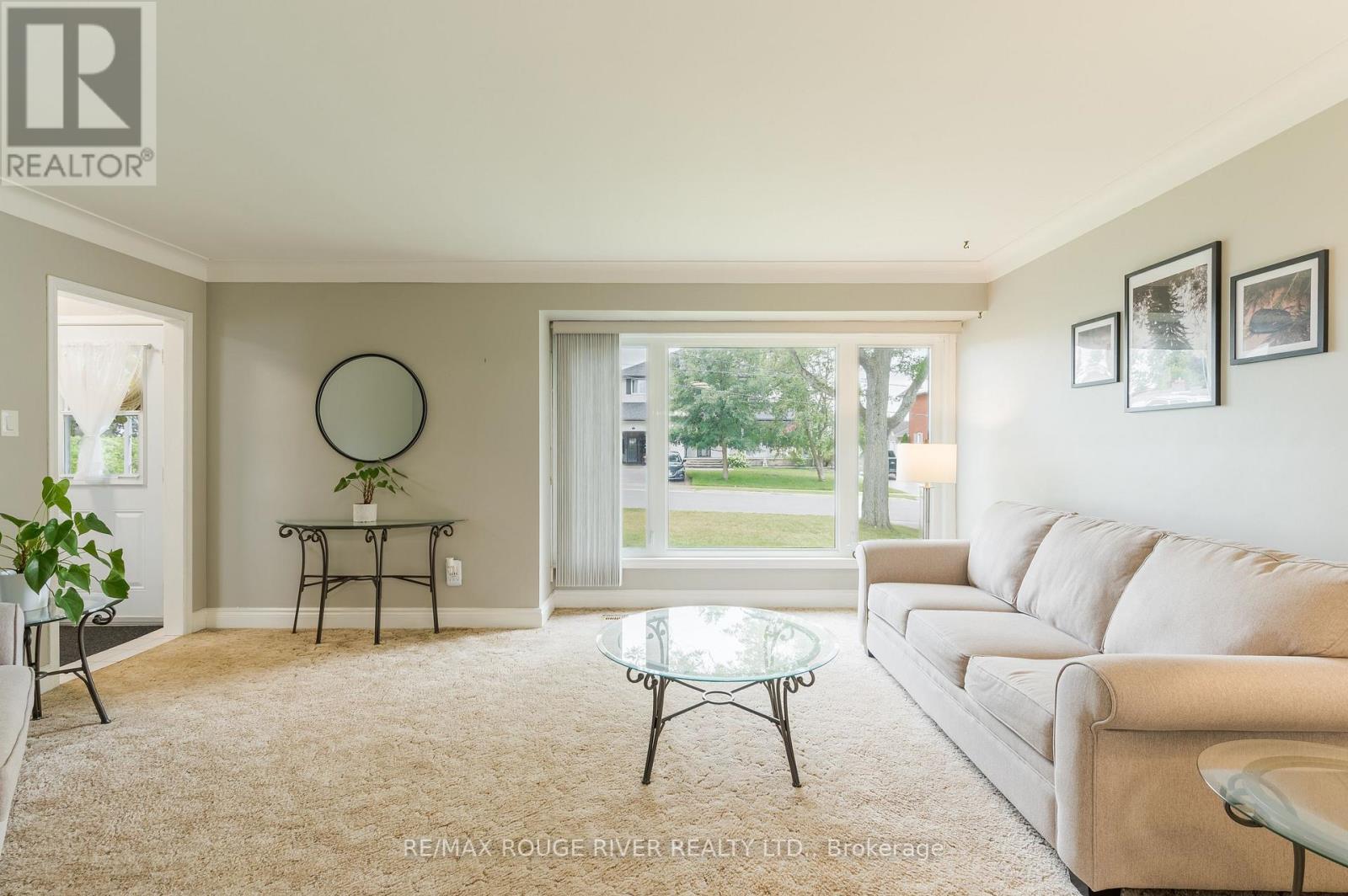 36 Kawartha Drive, Kawartha Lakes (Lindsay), Ontario  K9V 1A5 - Photo 18 - X13635204