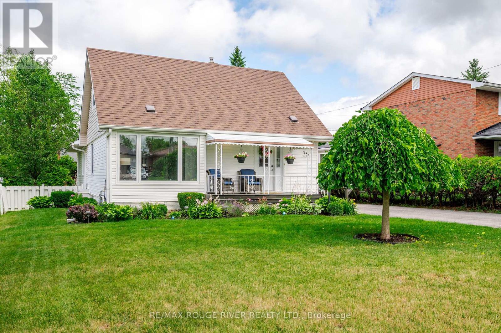36 Kawartha Drive, Kawartha Lakes (Lindsay), Ontario  K9V 1A5 - Photo 3 - X13635204