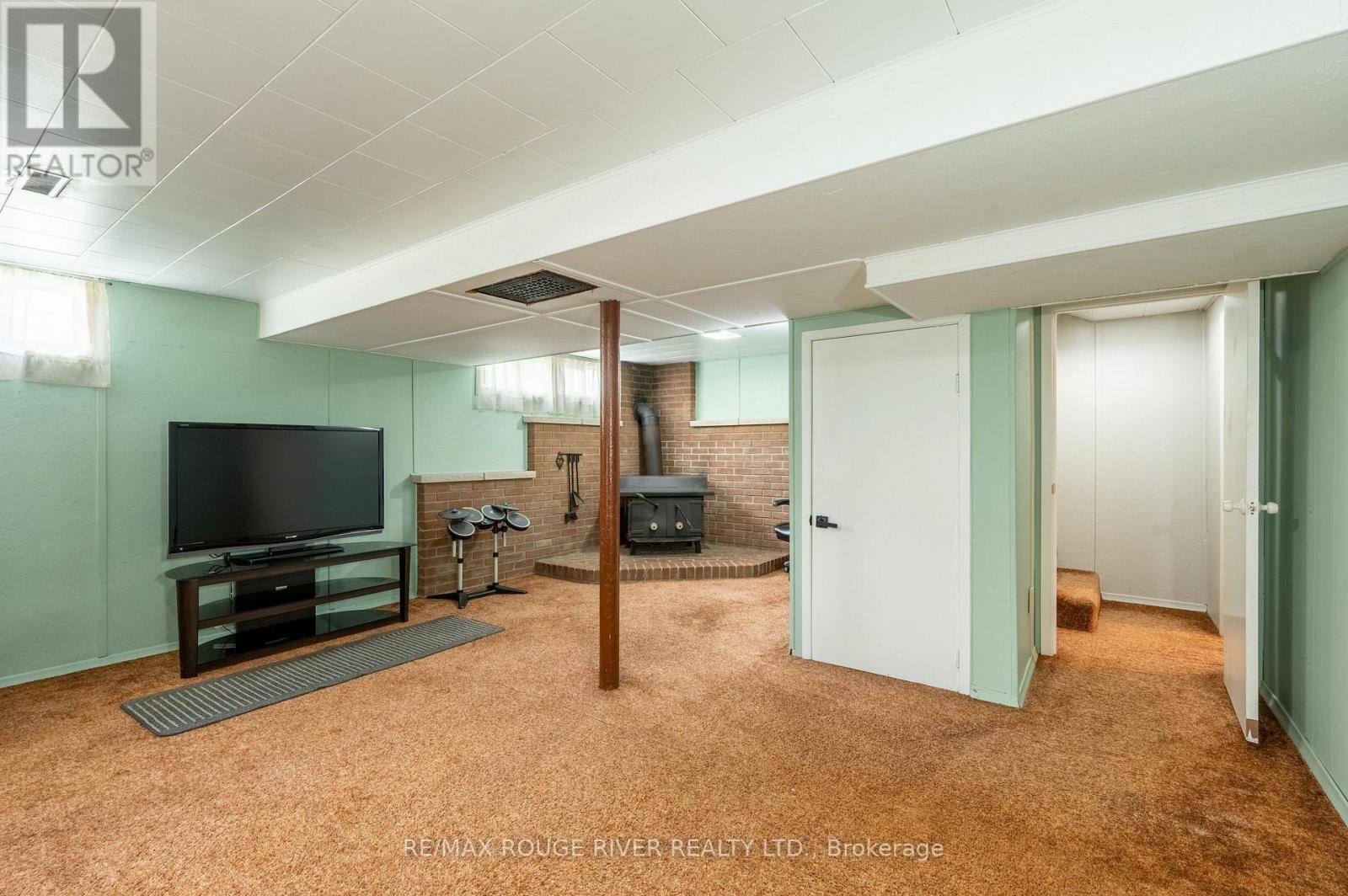 36 Kawartha Drive, Kawartha Lakes (Lindsay), Ontario  K9V 1A5 - Photo 41 - X13635204