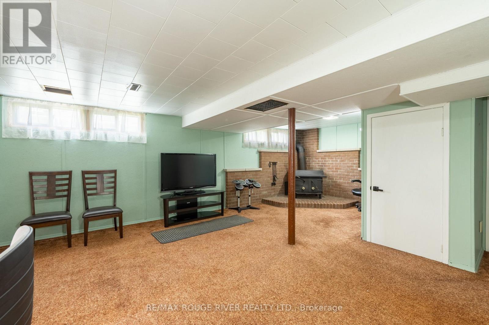 36 Kawartha Drive, Kawartha Lakes (Lindsay), Ontario  K9V 1A5 - Photo 42 - X13635204