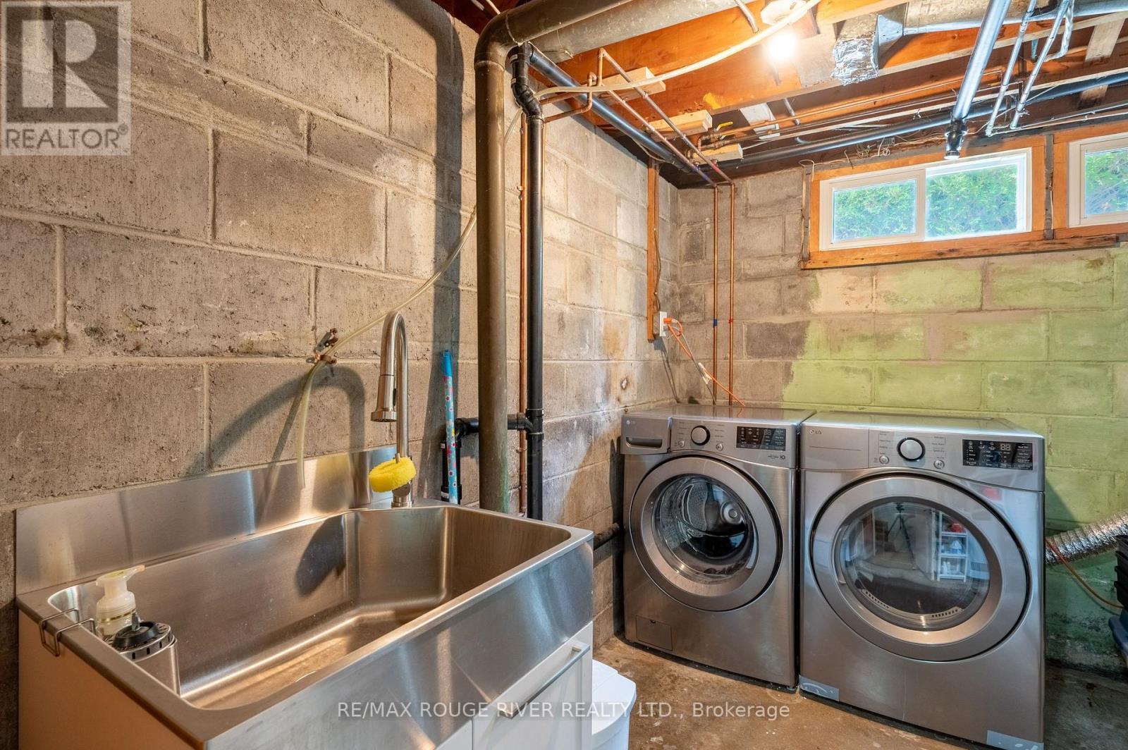 36 Kawartha Drive, Kawartha Lakes (Lindsay), Ontario  K9V 1A5 - Photo 46 - X13635204