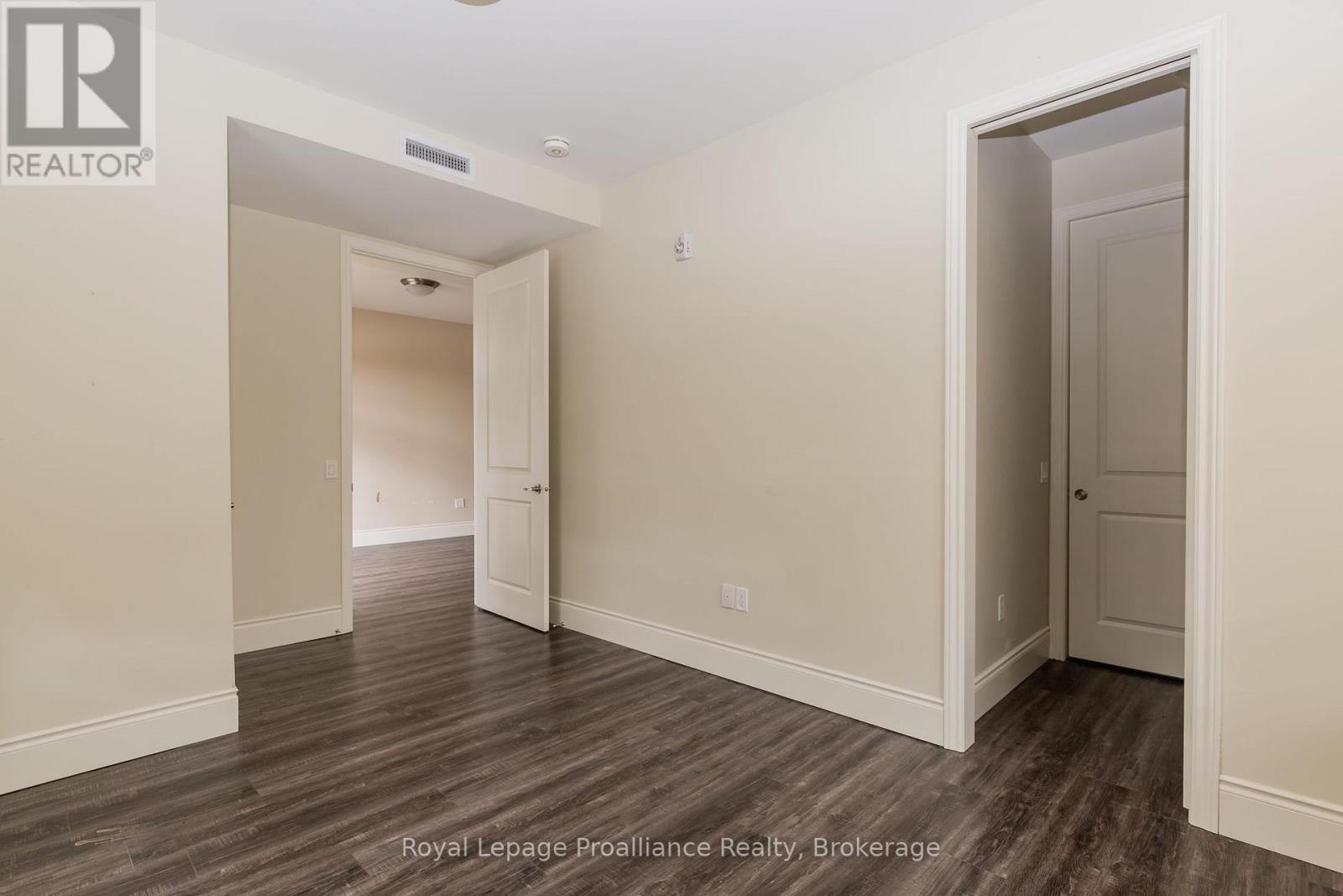 206 - 863 Abbey Lane, Peterborough (Ashburnham Ward 4), Ontario  K9H 0J3 - Photo 13 - X13635592