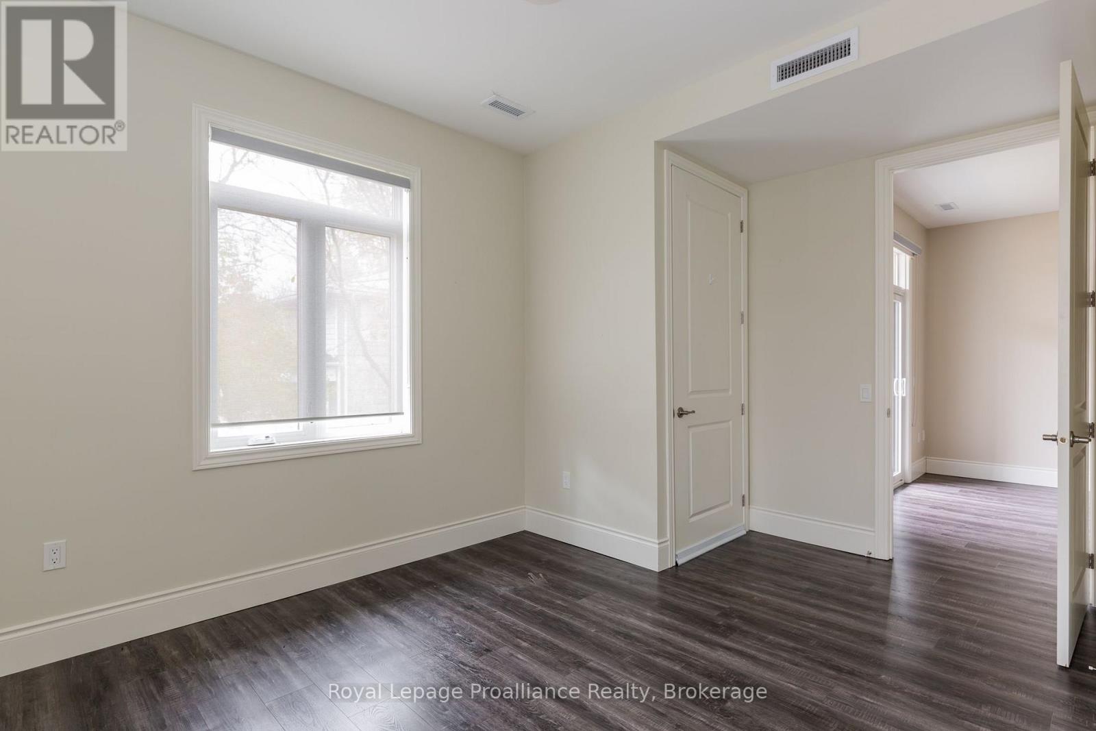 206 - 863 Abbey Lane, Peterborough (Ashburnham Ward 4), Ontario  K9H 0J3 - Photo 15 - X13635592