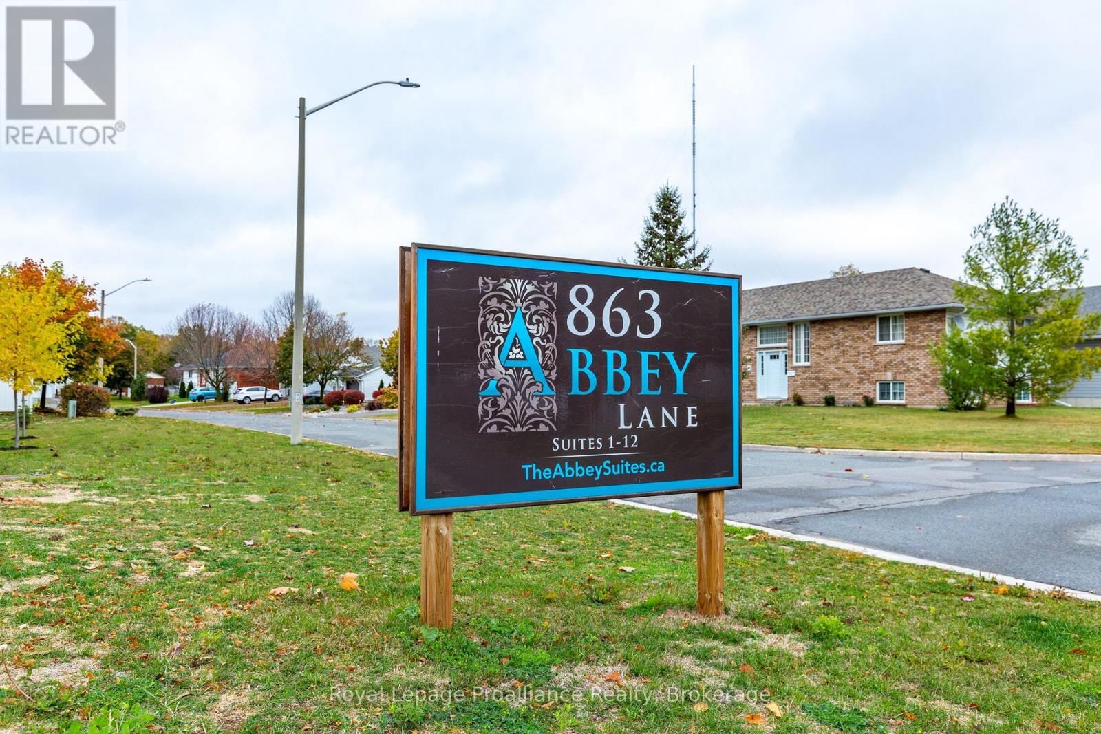 206 - 863 Abbey Lane, Peterborough (Ashburnham Ward 4), Ontario  K9H 0J3 - Photo 2 - X13635592