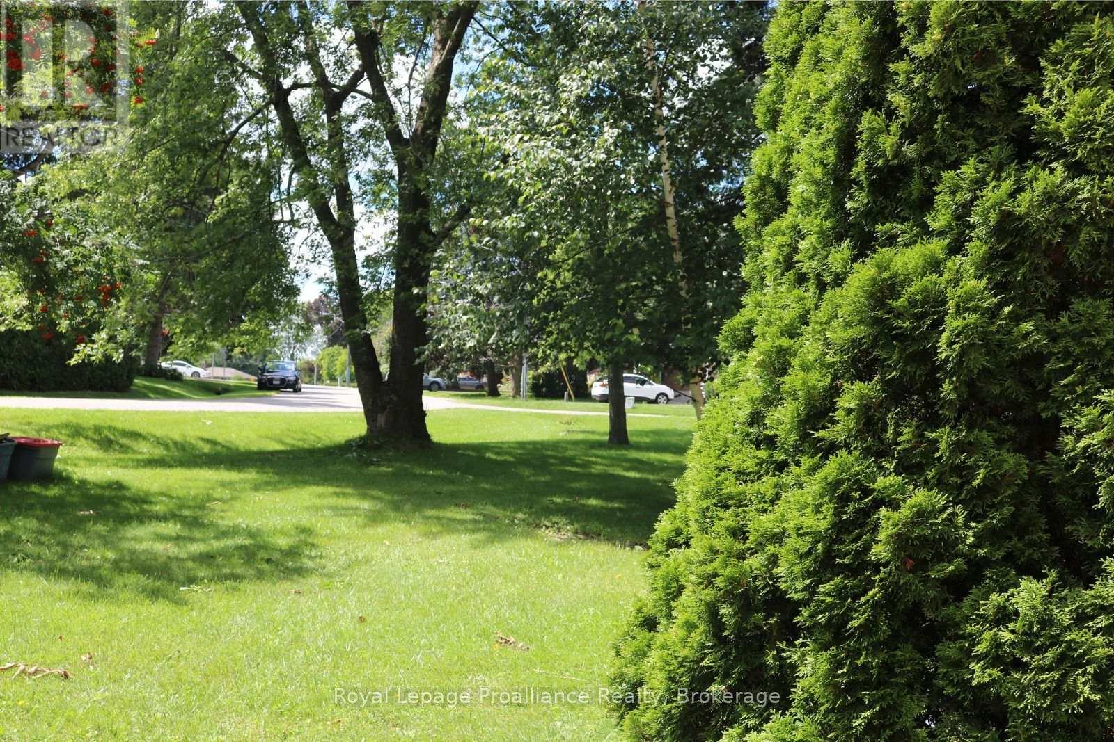 394 Sunset Boulevard, Clarington (Newcastle), Ontario  L1B 1C8 - Photo 38 - E13635816