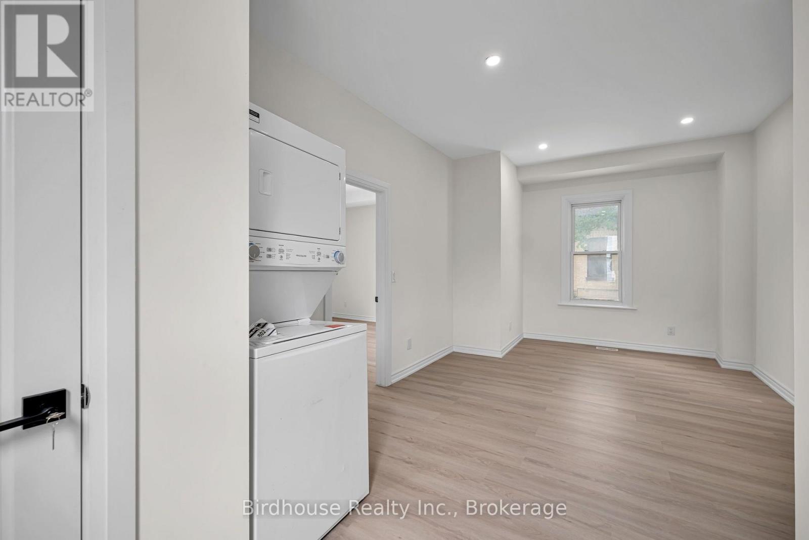 108 Lindsay Street S, Kawartha Lakes (Lindsay), Ontario  K9V 2M6 - Photo 8 - X13635818