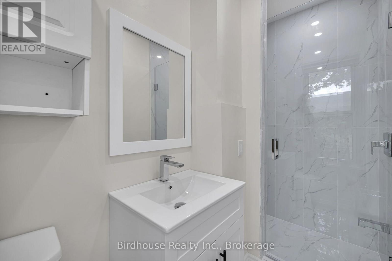Unit#b - 108 Lindsay Street S, Kawartha Lakes (Lindsay), Ontario  K9V 2M6 - Photo 7 - X13635838