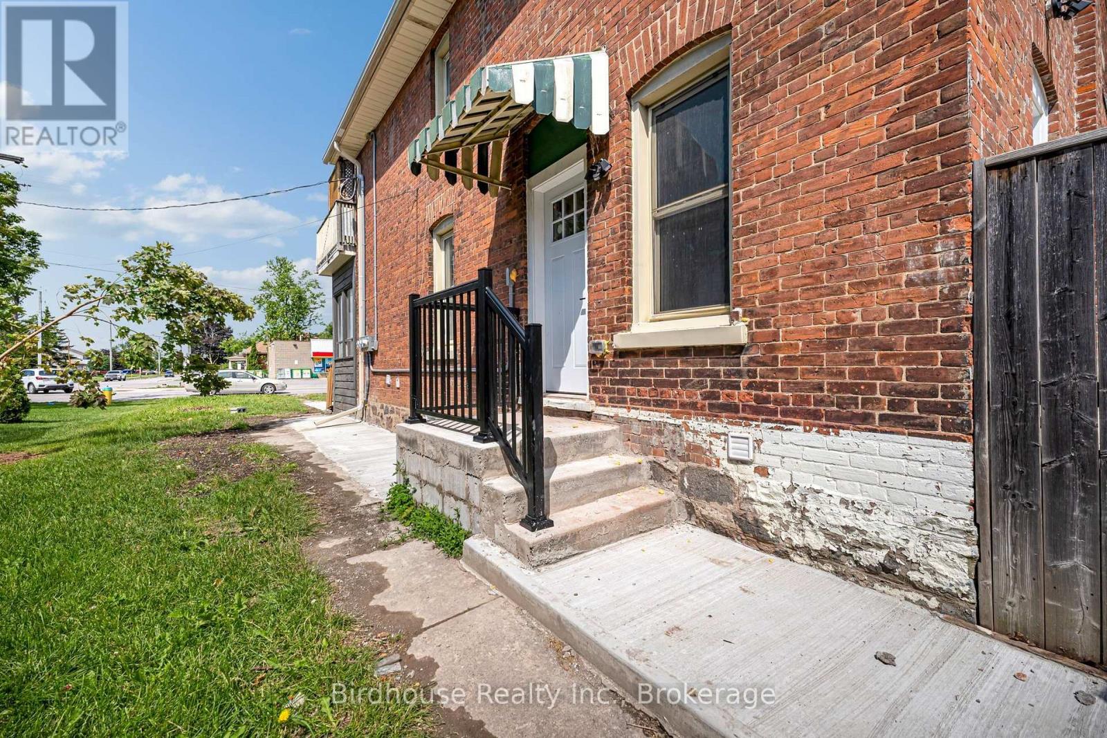 Unit#b - 108 Lindsay Street S, Kawartha Lakes (Lindsay), Ontario  K9V 2M6 - Photo 8 - X13635838