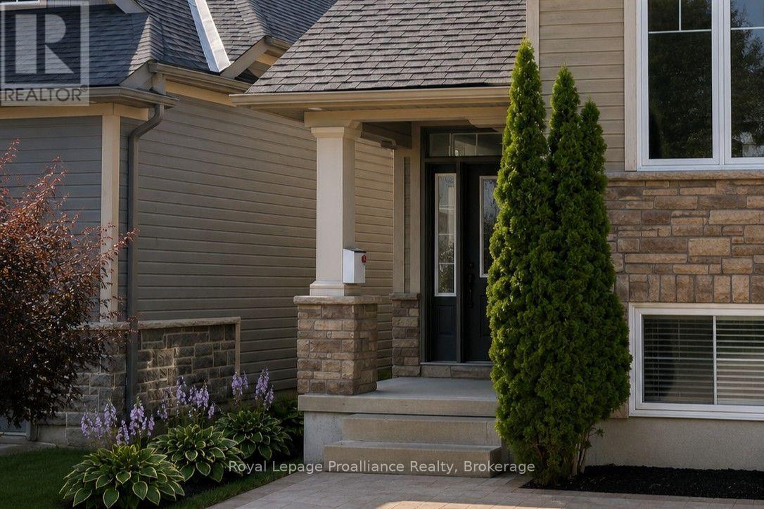 18 - 50 Lockside Drive, Peterborough (Otonabee Ward 1), Ontario  K9J 8T1 - Photo 2 - X13636580