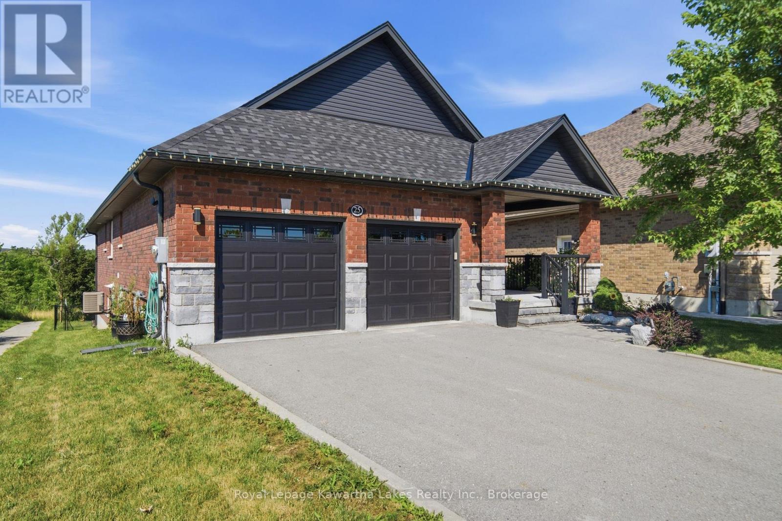 25 Barron Boulevard, Kawartha Lakes (Lindsay), Ontario  K9V 0C4 - Photo 2 - X13638134