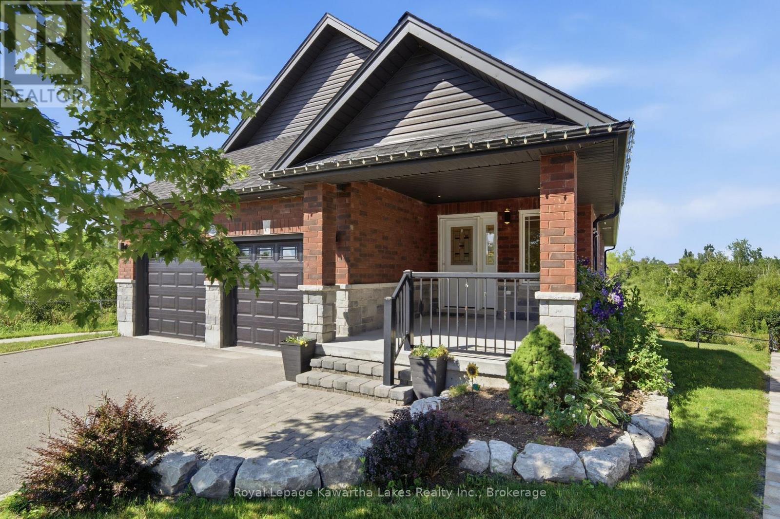 25 Barron Boulevard, Kawartha Lakes (Lindsay), Ontario  K9V 0C4 - Photo 3 - X13638134