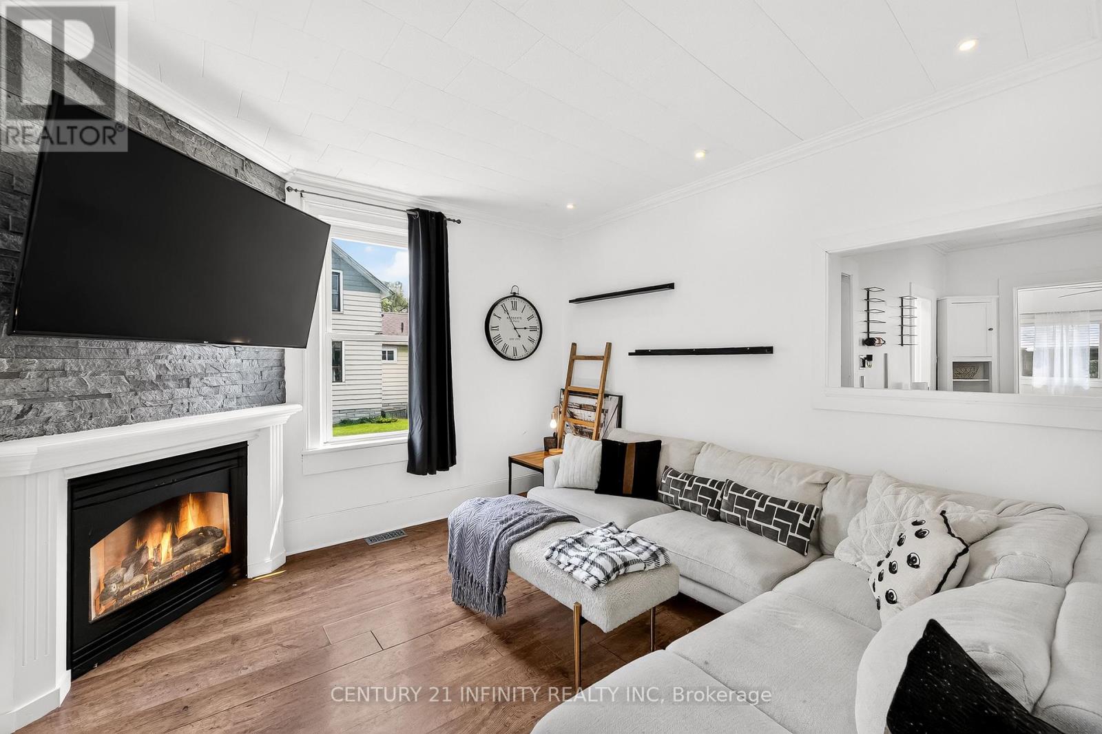 13 Main Street, Cavan Monaghan (Millbrook Village), Ontario  L0A 1G0 - Photo 6 - X13638148