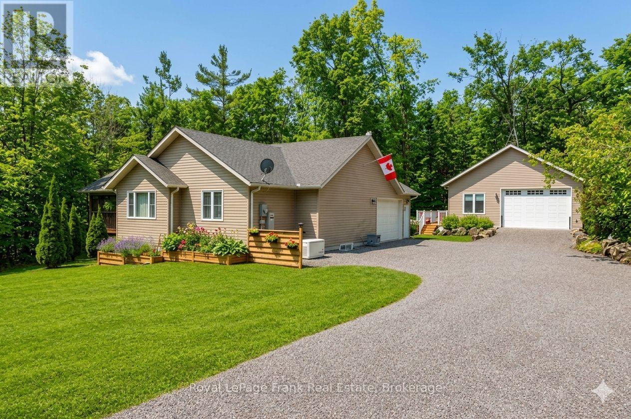 25 LAKELAND AVENUE, trent lakes, Ontario