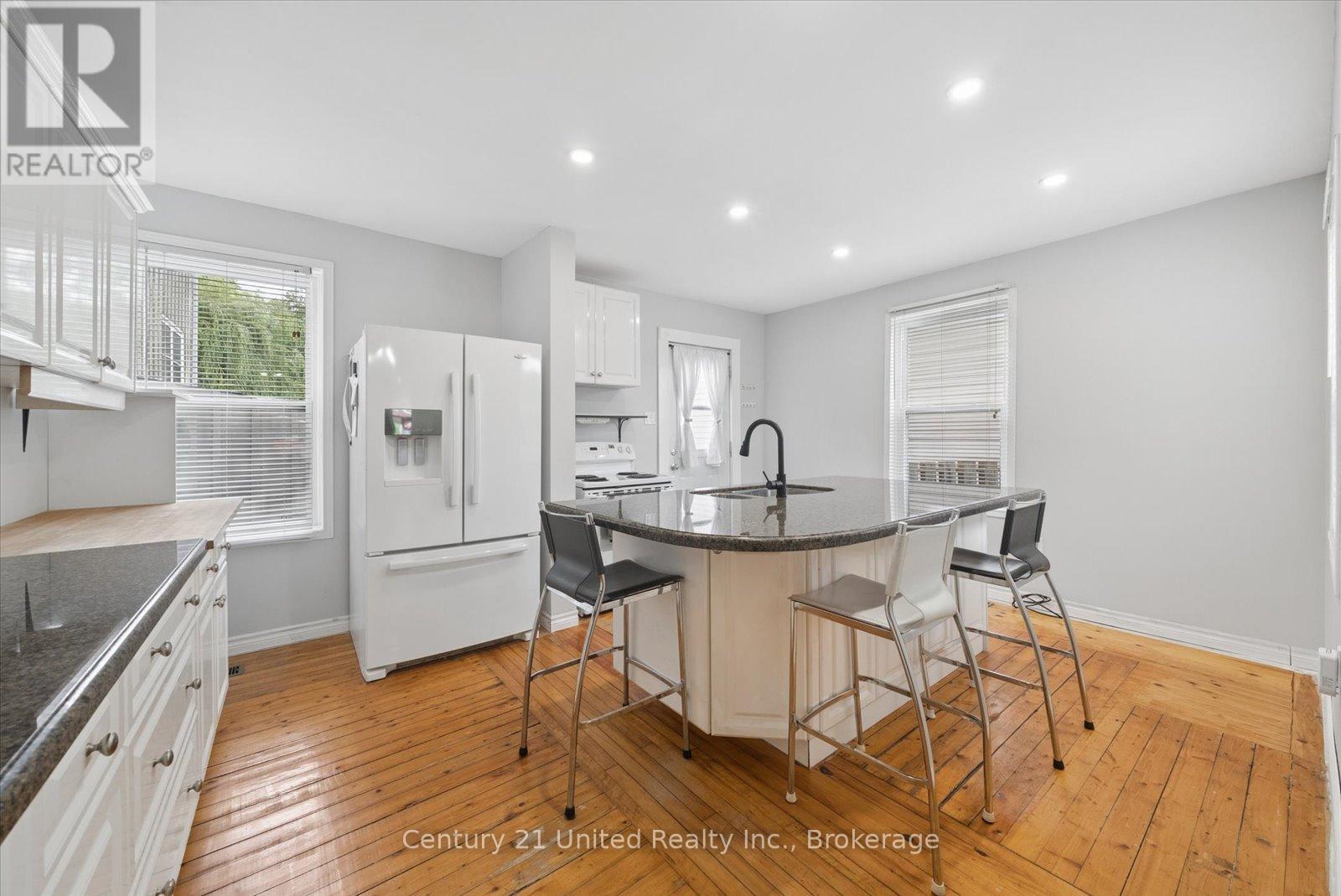 270 Rogers Street, Peterborough (Ashburnham Ward 4), Ontario  K9H 1W3 - Photo 10 - X13639182