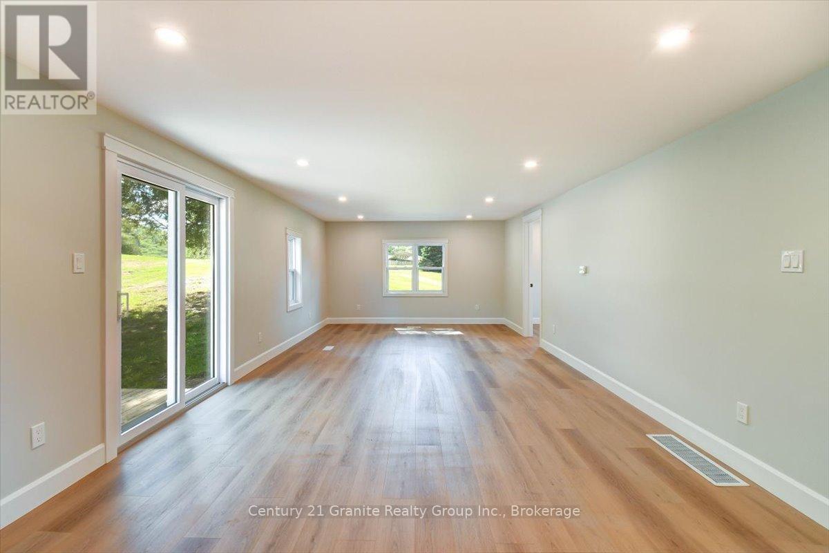 27607 Hwy 62 Highway S, Bancroft (Dungannon Ward), Ontario  K0L 1C0 - Photo 11 - X13639384
