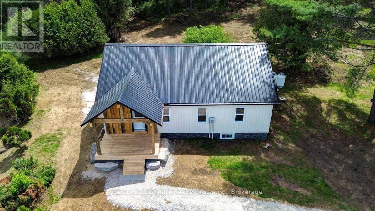 27607 Hwy 62 Highway S, Bancroft (Dungannon Ward), Ontario  K0L 1C0 - Photo 3 - X13639384