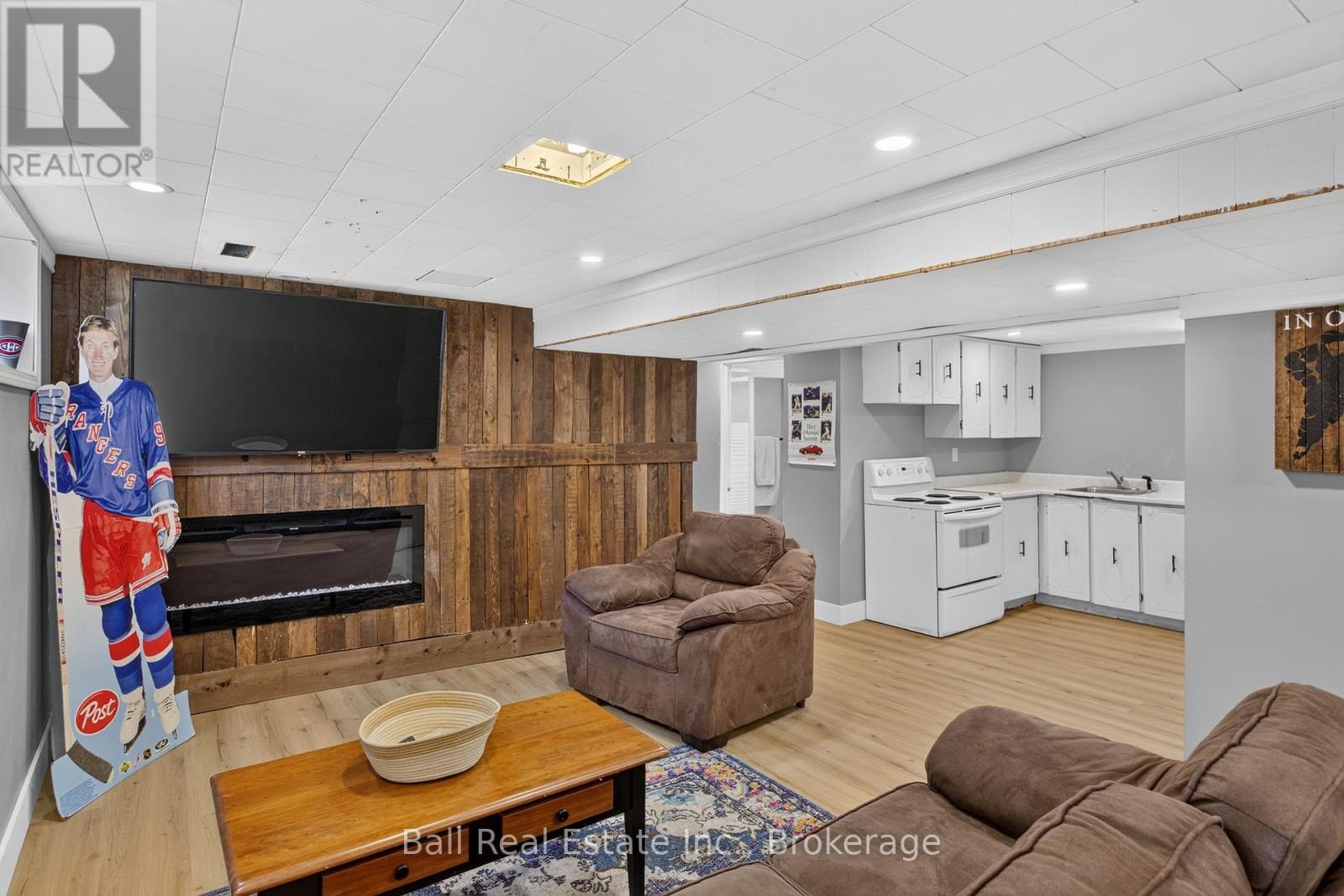246 King George Street, Peterborough (Otonabee Ward 1), Ontario  K9J 1R8 - Photo 24 - X13639398