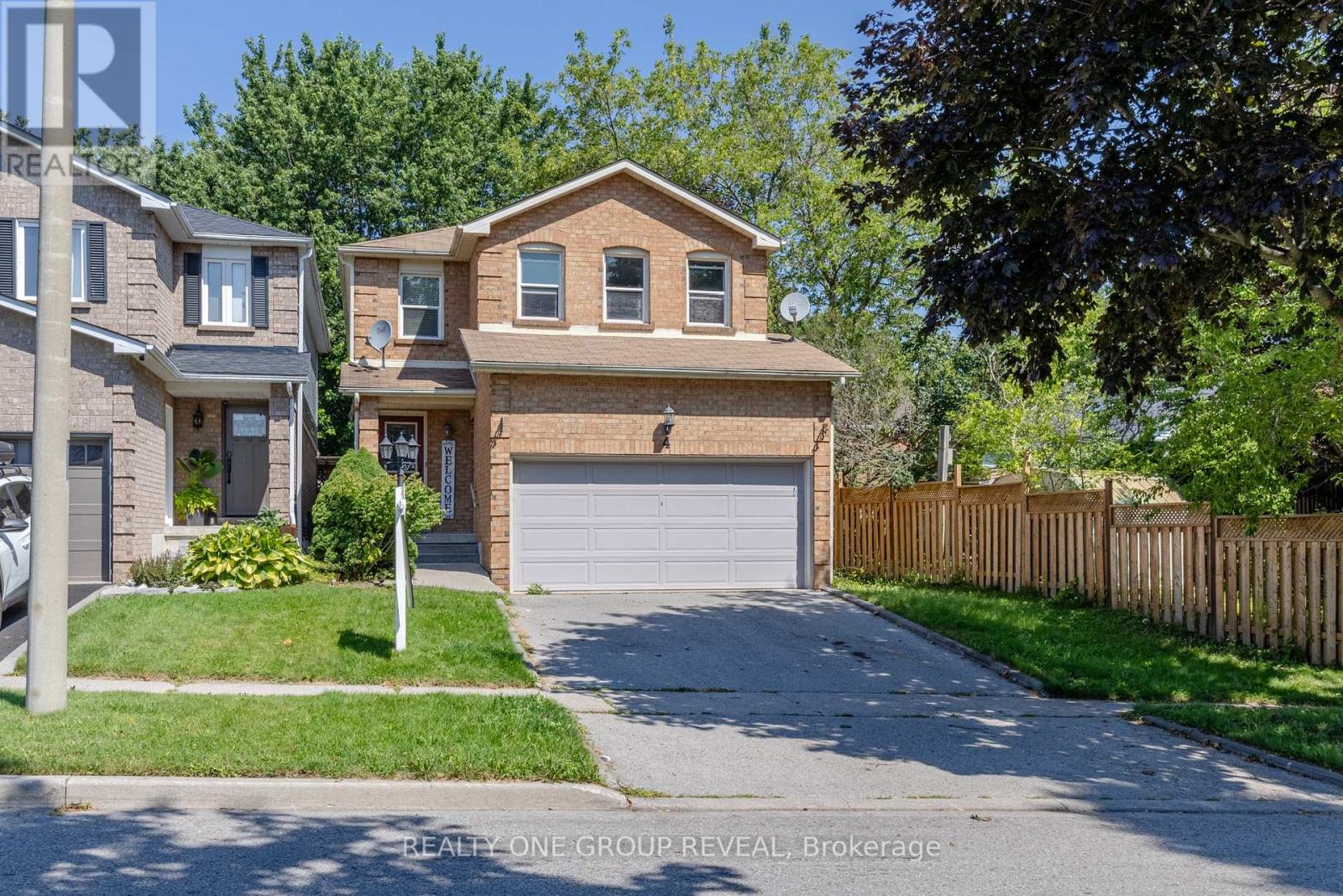 4 STANFORD CRESCENT, clarington (newcastle), Ontario