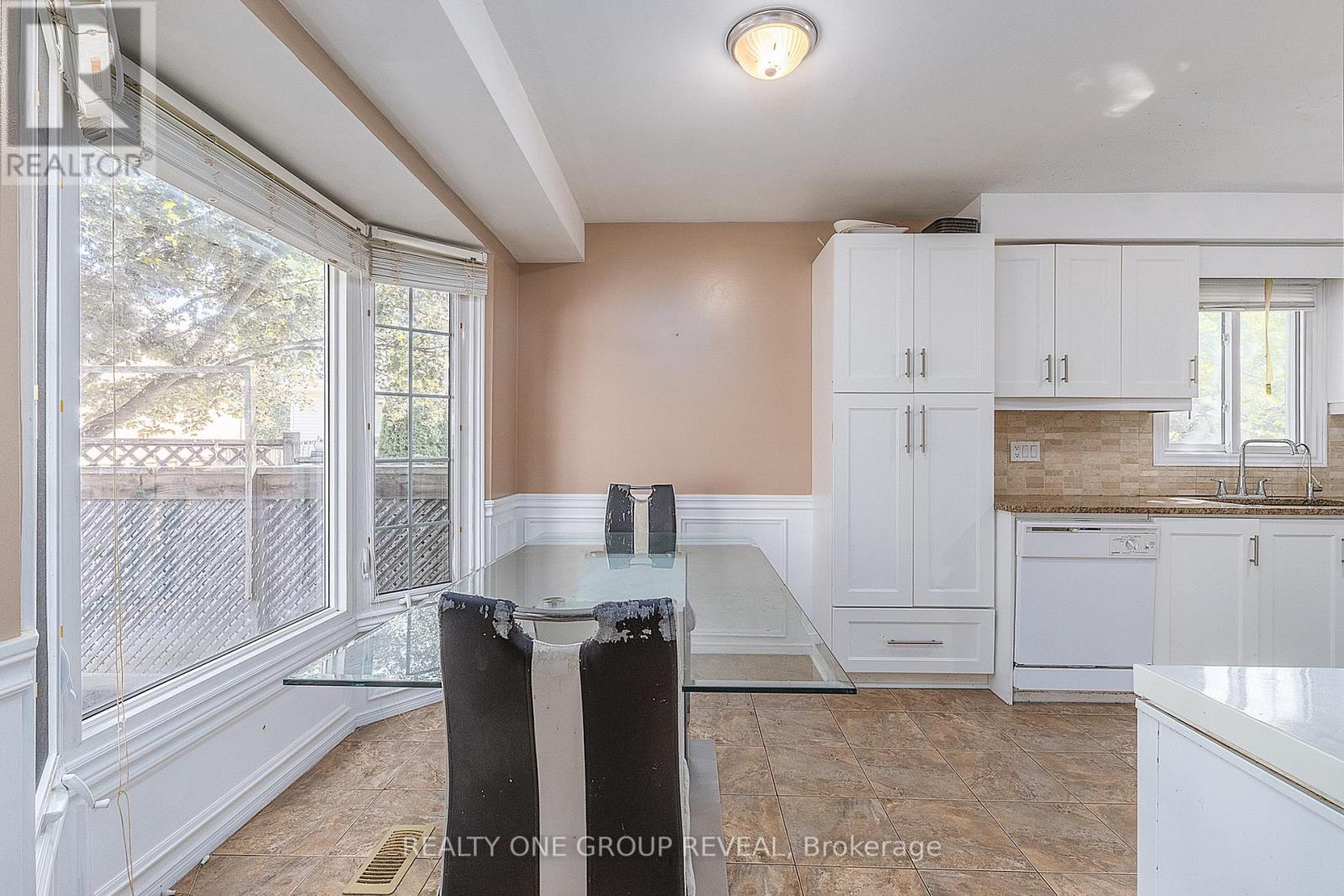 4 Stanford Crescent, Clarington (Newcastle), Ontario  L1B 1G1 - Photo 9 - E13639194