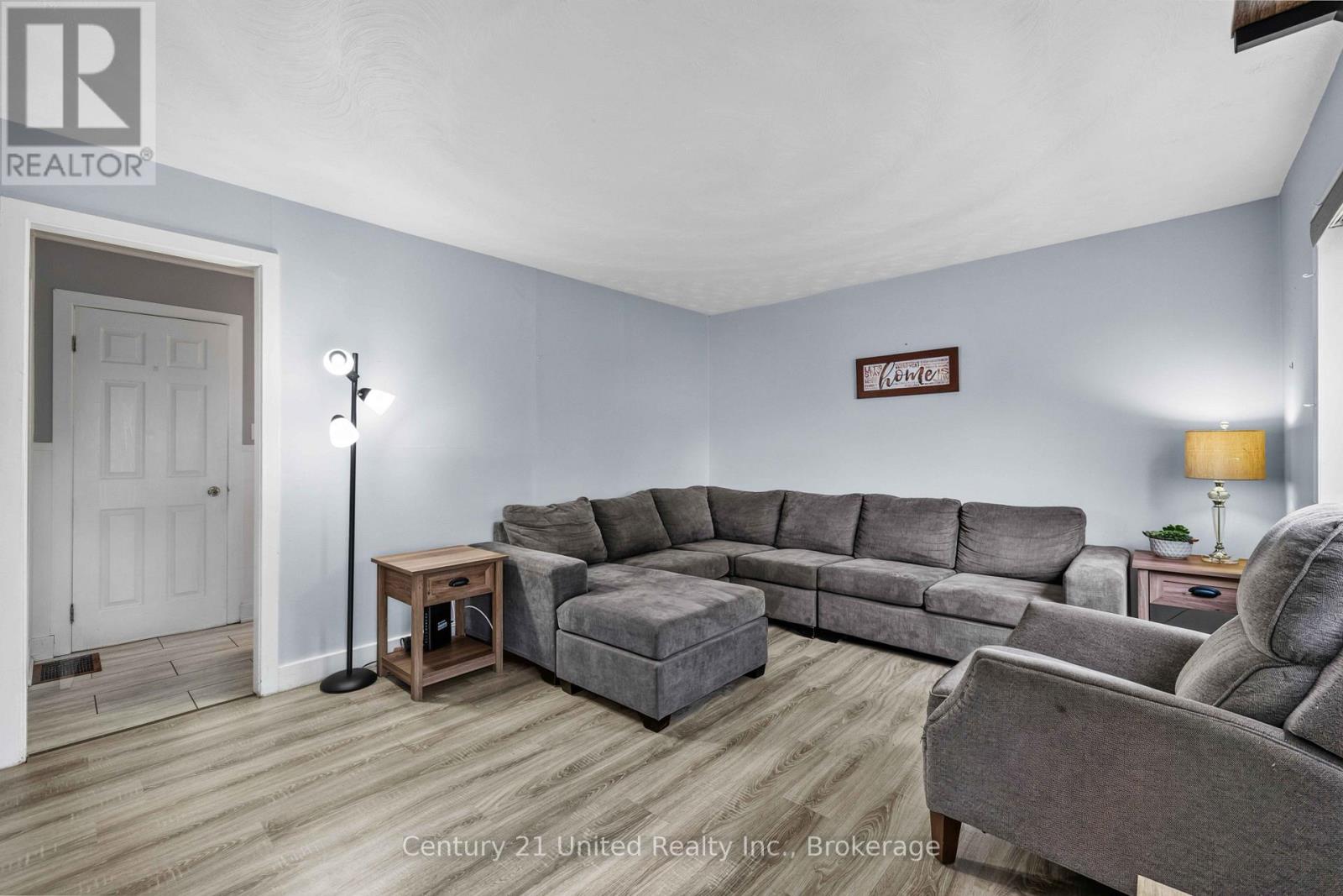 516 Glengarry Avenue, Peterborough (Northcrest Ward 5), Ontario  K9H 4Y4 - Photo 14 - X13639624