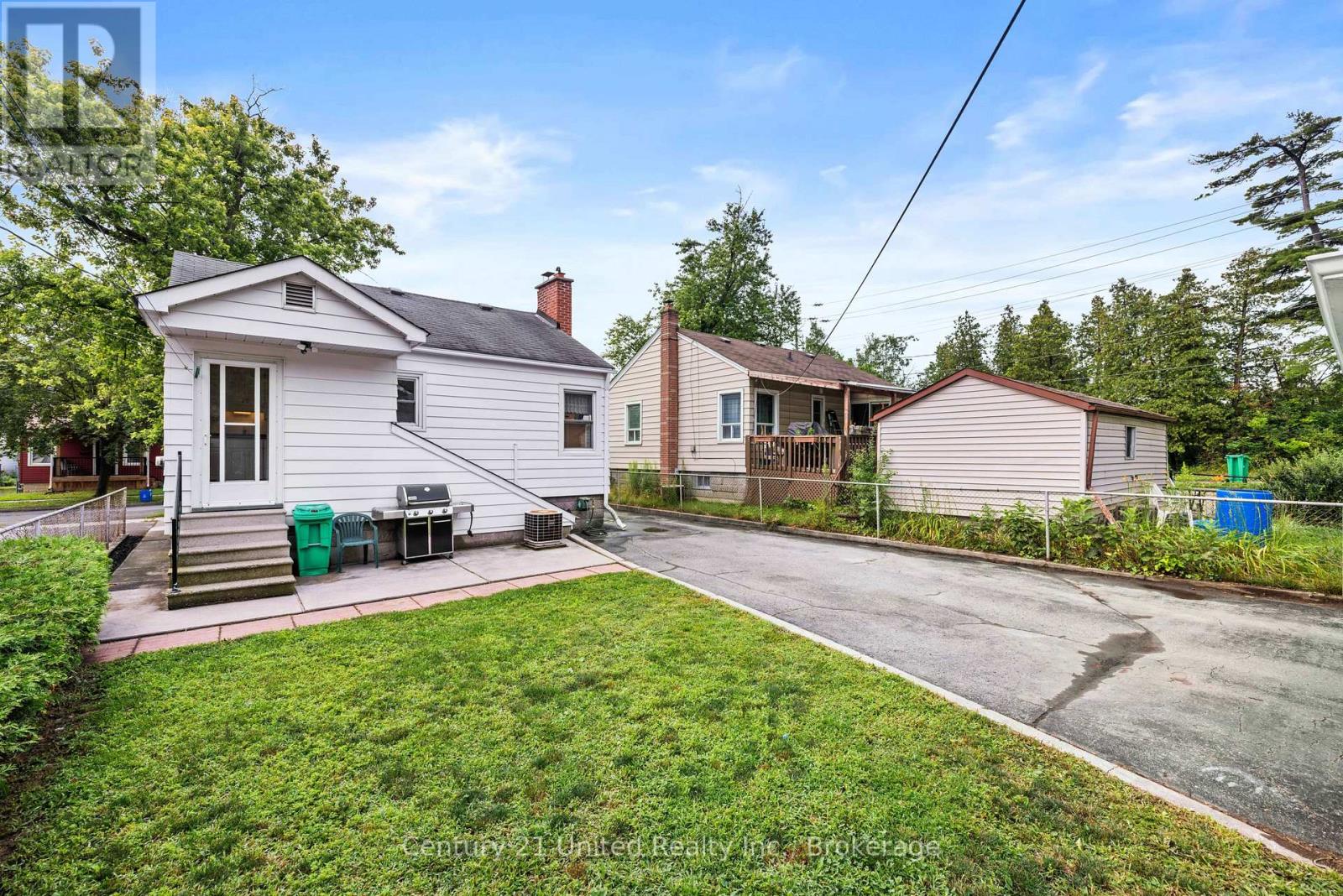 516 Glengarry Avenue, Peterborough (Northcrest Ward 5), Ontario  K9H 4Y4 - Photo 7 - X13639624