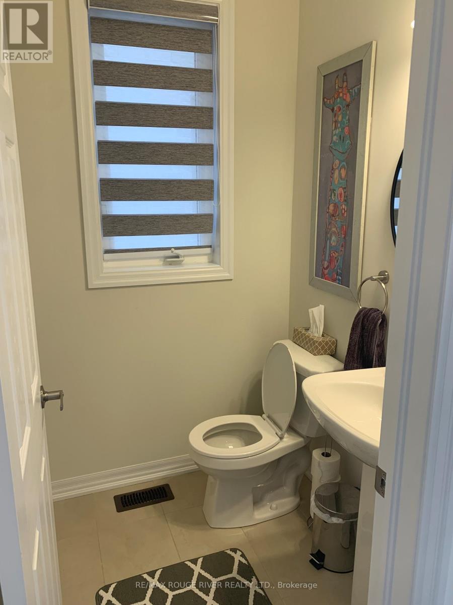 50 Ed Ewert Avenue, Clarington (Newcastle), Ontario  L1B 1G9 - Photo 10 - E13639926