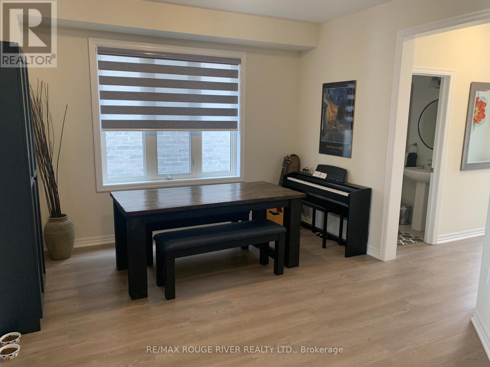 50 Ed Ewert Avenue, Clarington (Newcastle), Ontario  L1B 1G9 - Photo 2 - E13639926