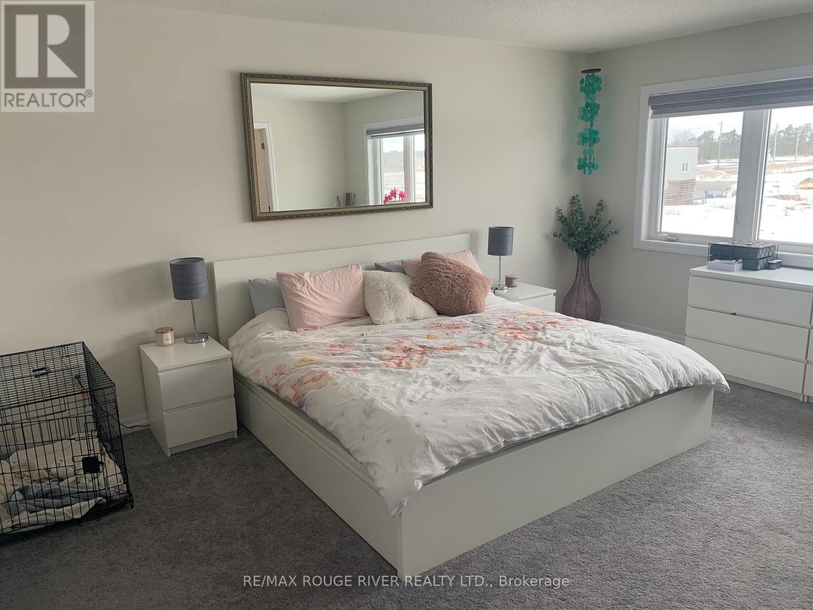 50 Ed Ewert Avenue, Clarington (Newcastle), Ontario  L1B 1G9 - Photo 3 - E13639926