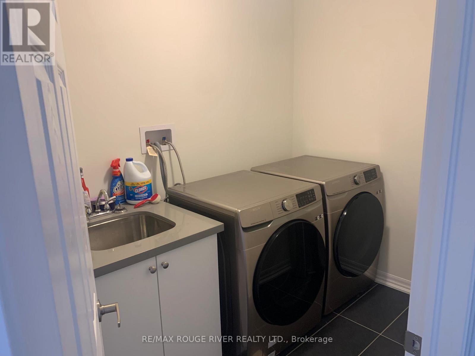 50 Ed Ewert Avenue, Clarington (Newcastle), Ontario  L1B 1G9 - Photo 8 - E13639926