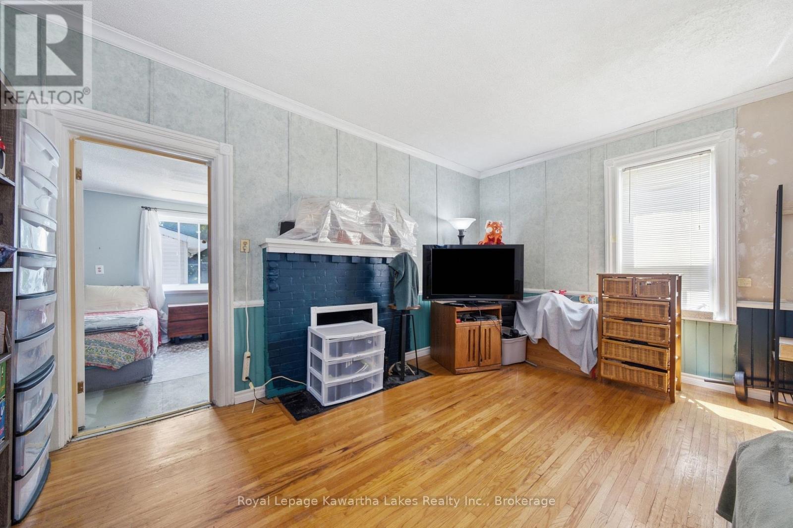 51 Melbourne Street W, Kawartha Lakes (Lindsay), Ontario  K9V 2S9 - Photo 18 - X13640596