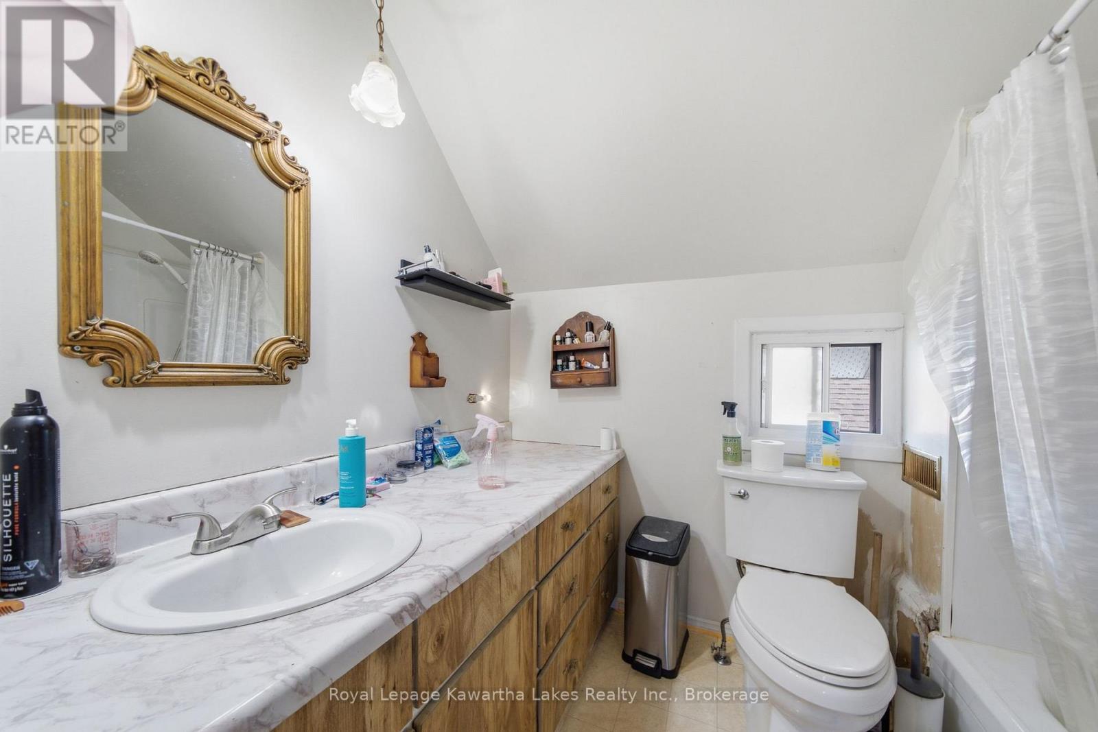 51 Melbourne Street W, Kawartha Lakes (Lindsay), Ontario  K9V 2S9 - Photo 26 - X13640596
