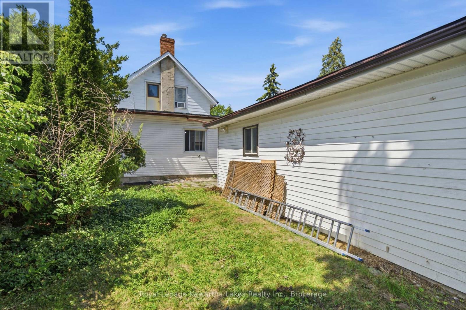 51 Melbourne Street W, Kawartha Lakes (Lindsay), Ontario  K9V 2S9 - Photo 37 - X13640596