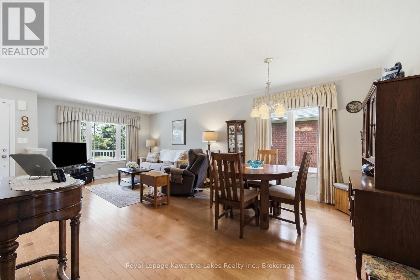 32 Gee Crescent, Kawartha Lakes (Lindsay), Ontario  K9V 6G4 - Photo 10 - X13640682