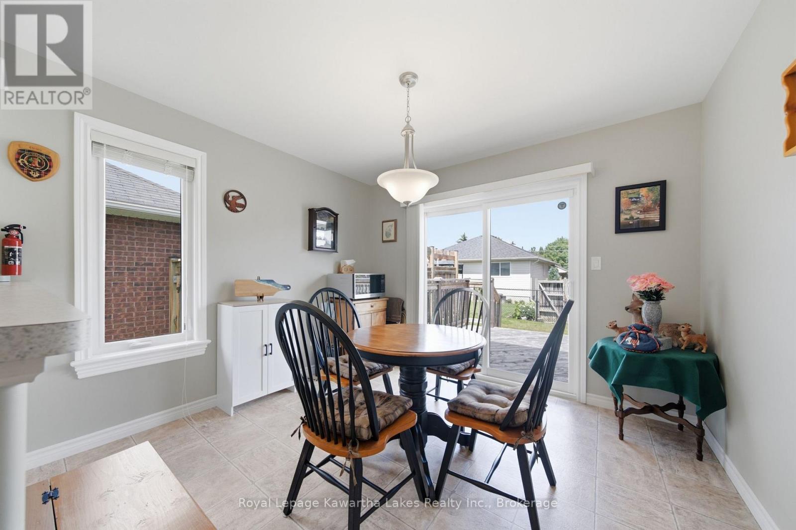 32 Gee Crescent, Kawartha Lakes (Lindsay), Ontario  K9V 6G4 - Photo 15 - X13640682